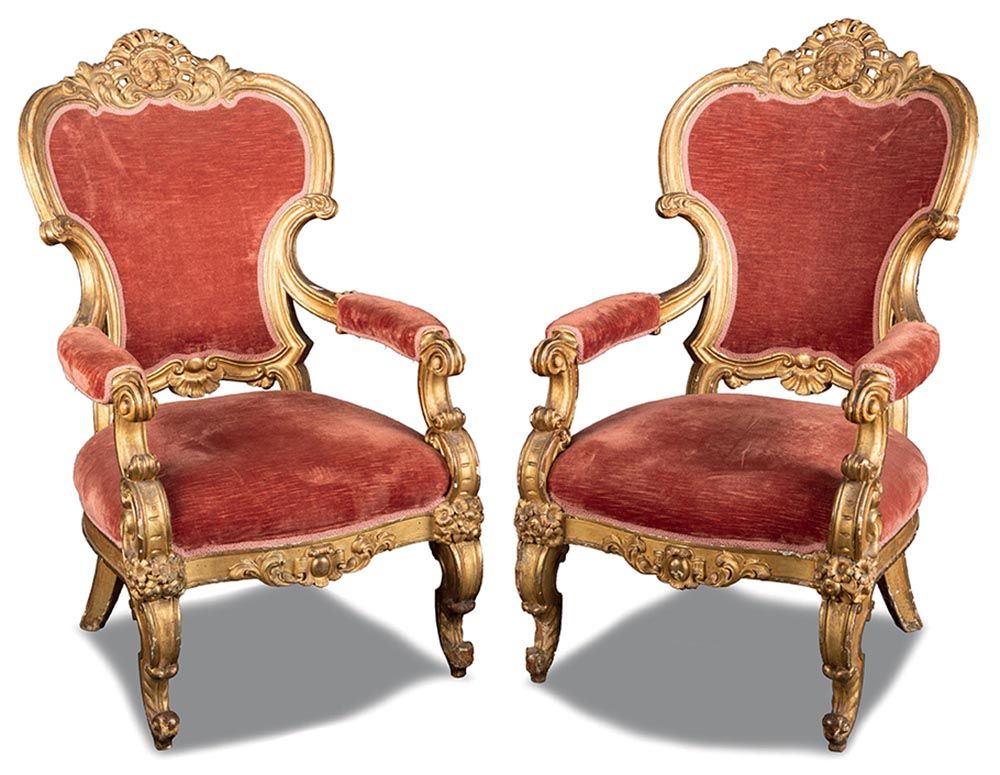 Coppia di poltrone in legno dorato Paire de fauteuils en bois doré sculpté de ri&hellip;