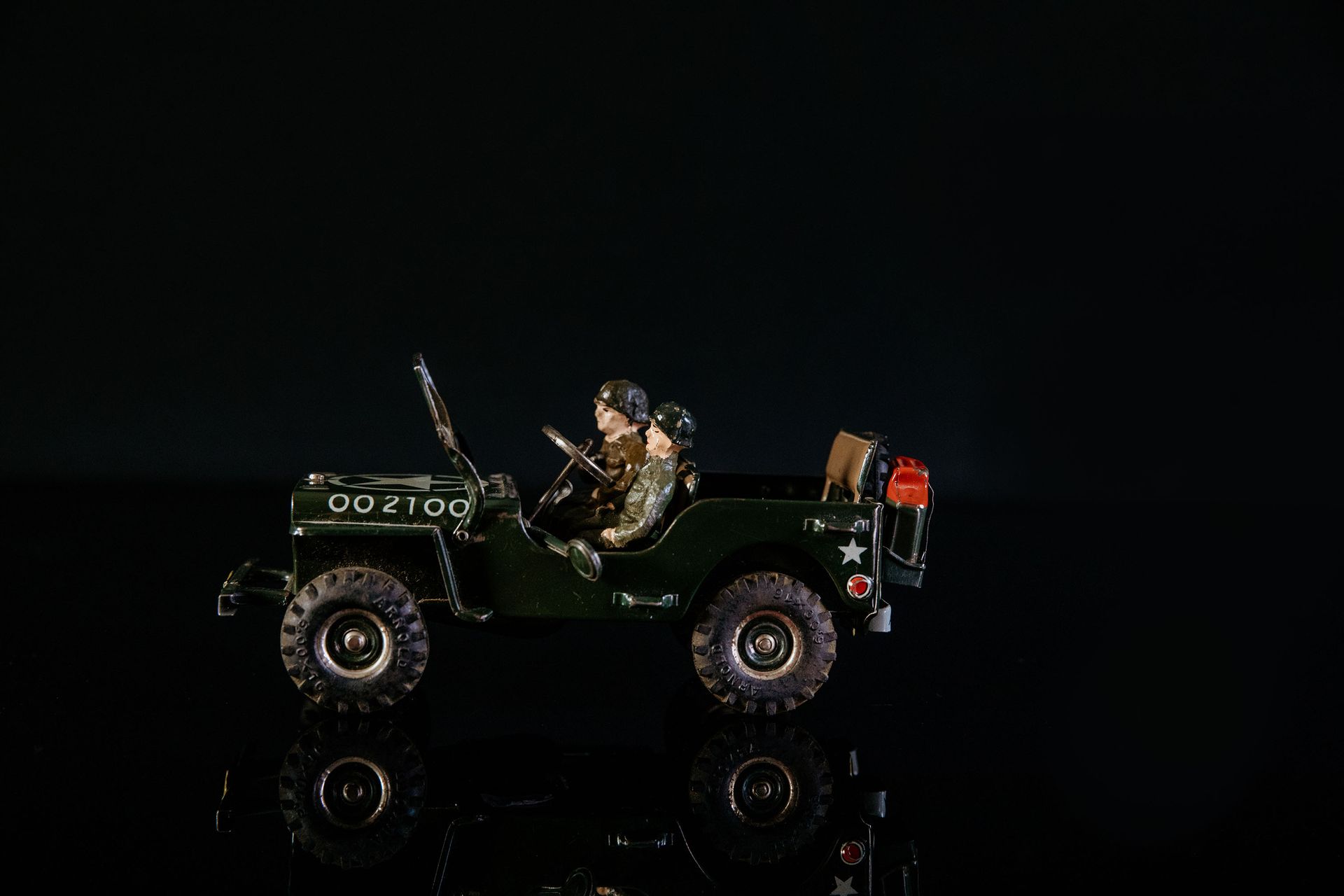 Arnold Jeep 1951 | Jouets Anciens 状态（2）--锡制玩具，发条驱动，功能测试，石印，绿色，1951年出品，17厘米，原始状态良&hellip;