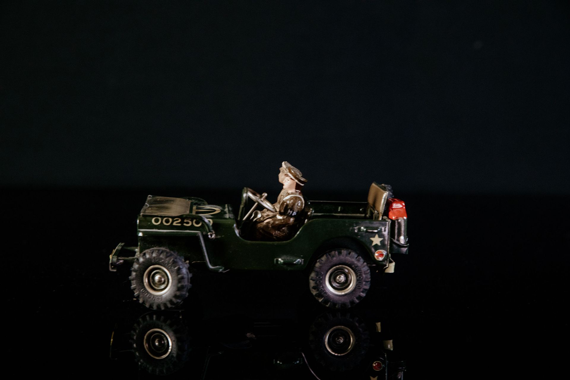 Arnold Jeep 1949 | Jouets Anciens 状态 (1) - 锡制玩具，发条驱动，功能测试，石印，绿色，来自1949年，17厘米，原始状&hellip;