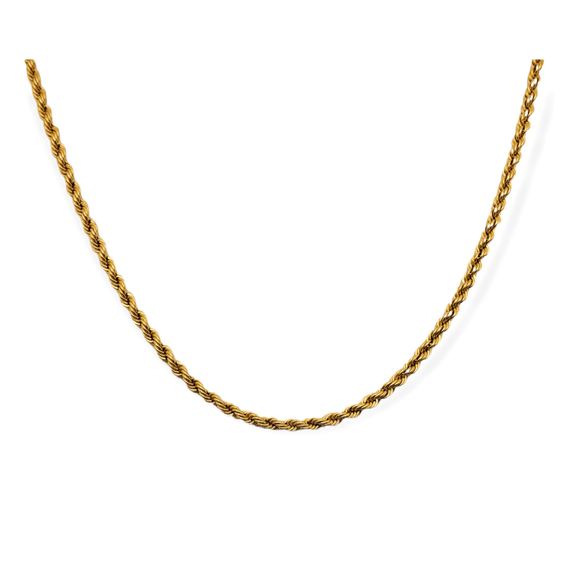 Cadena cordón Cadena type cordon in 18k gold. 

Medida 50cm. Weight 9,28g