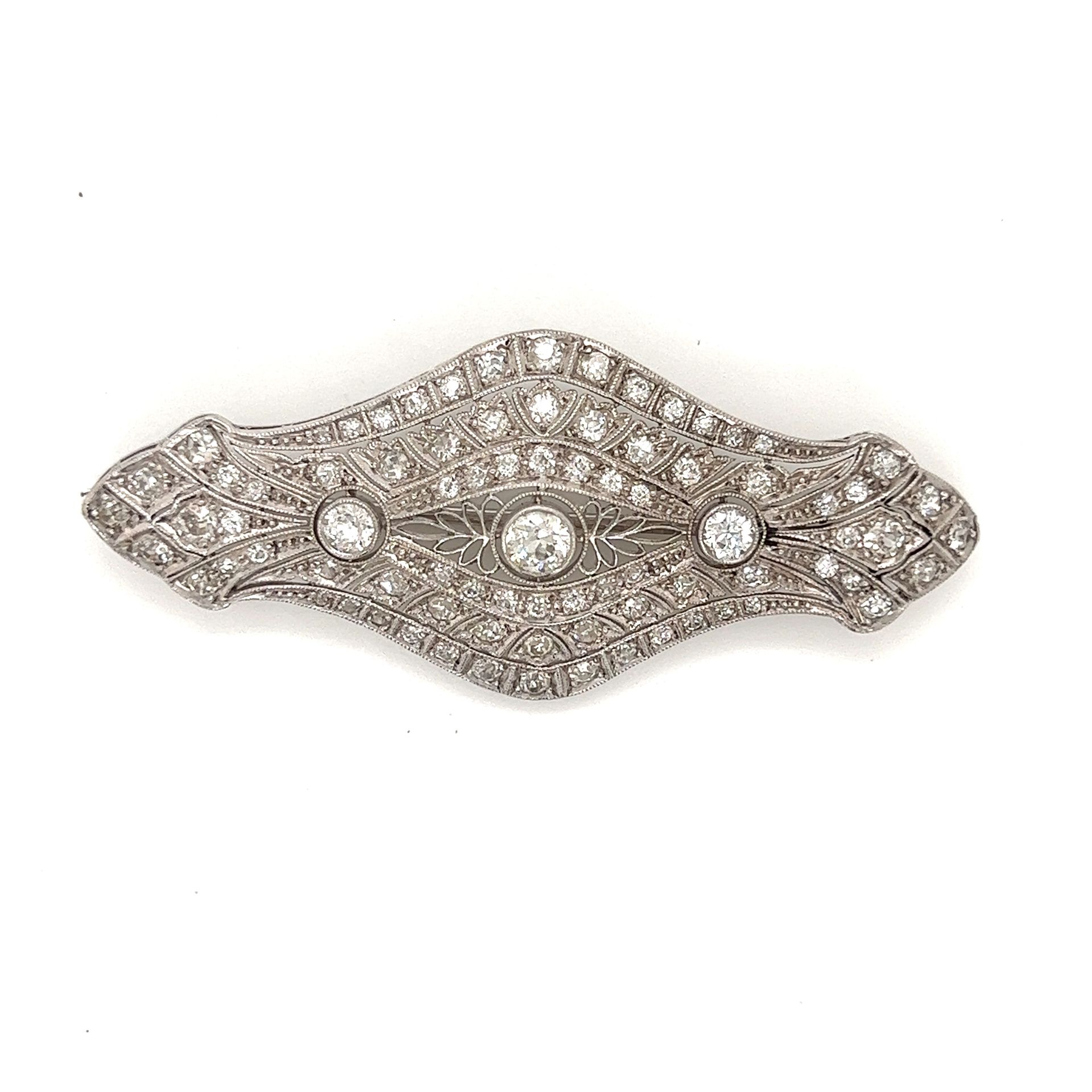 Art Deco Platinum Diamond Brooch 装饰艺术铂金重量10.05克 钻石约2克拉 胸针尺寸2.3英寸x0.97英寸