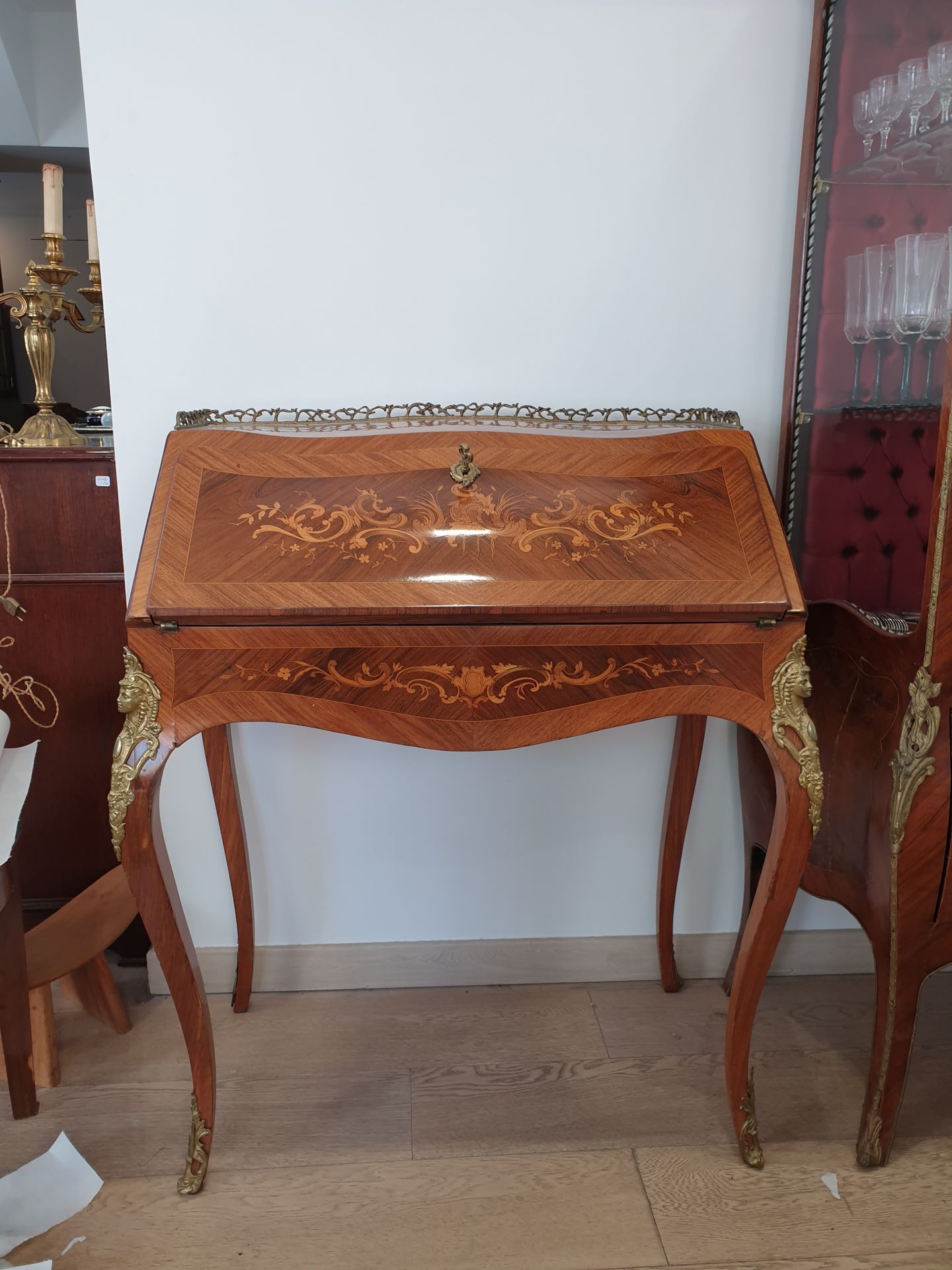Null Lady's writing desk with flap in rosewood veneer and light wood marquetry d&hellip;