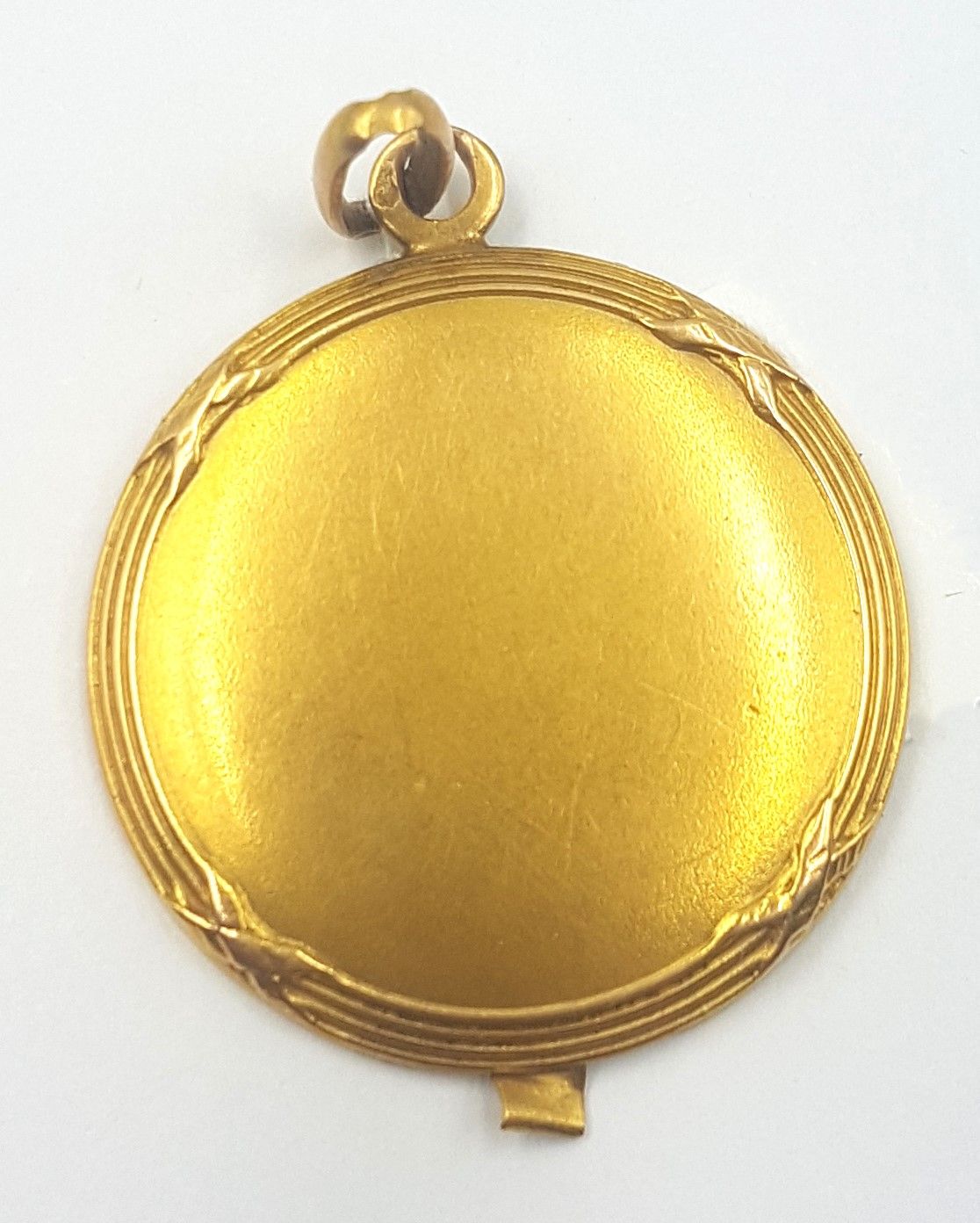 Null Médaille en or jaune. Poids : 3 g. Env.