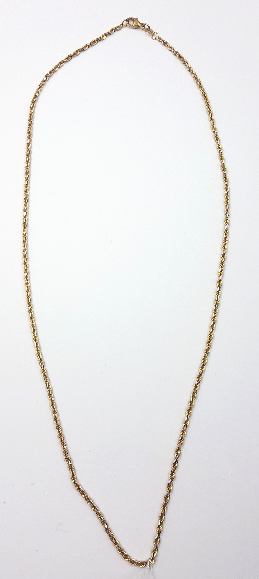 Null Chaine en or jaune 18k (750 ) à maille corde. 
L. 50 cm env.
Poids : 7,46 g&hellip;