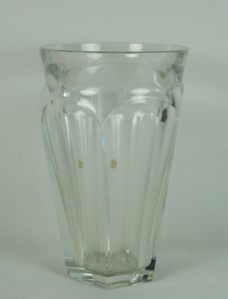 BACCARAT BACCARAT vase en cristal modèle Talleyrand H 17 cm Vase en verre bleu H&hellip;