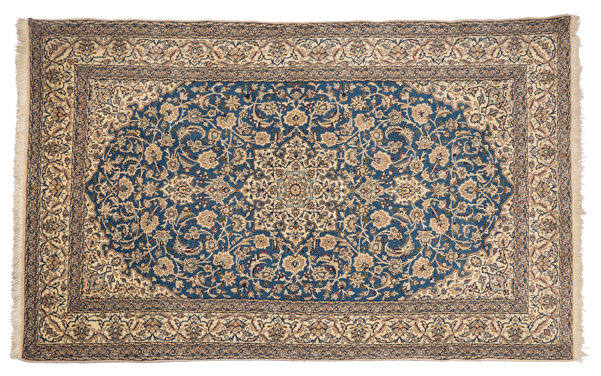Null Tapis NAÏN incrusté de soie (Iran), époque du Shah, milieu du 20e siècle

D&hellip;