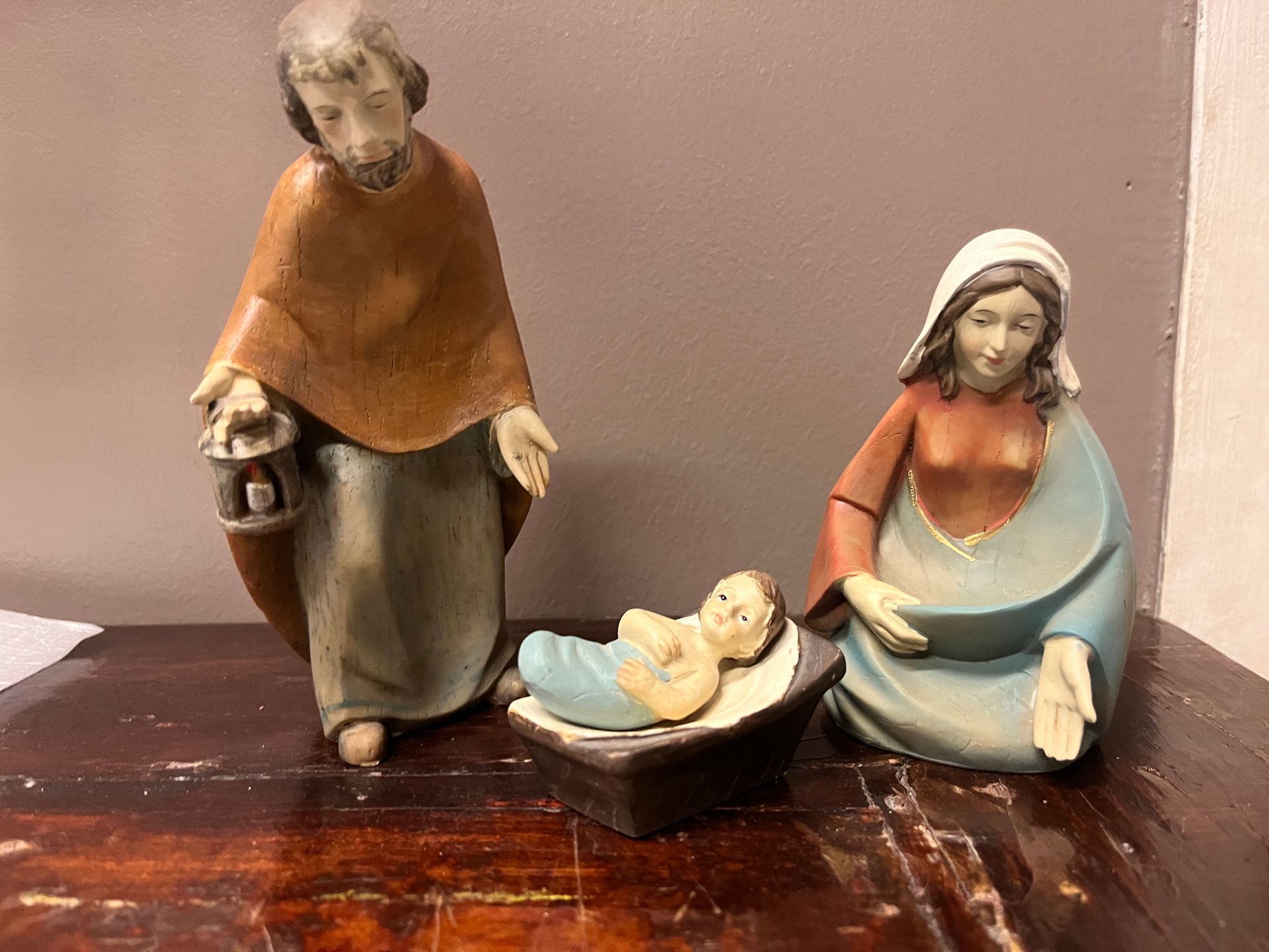 Null MARIA, JOSEPH und der kleine JESUS. Figuren aus einer Krippe. Maße von Jose&hellip;