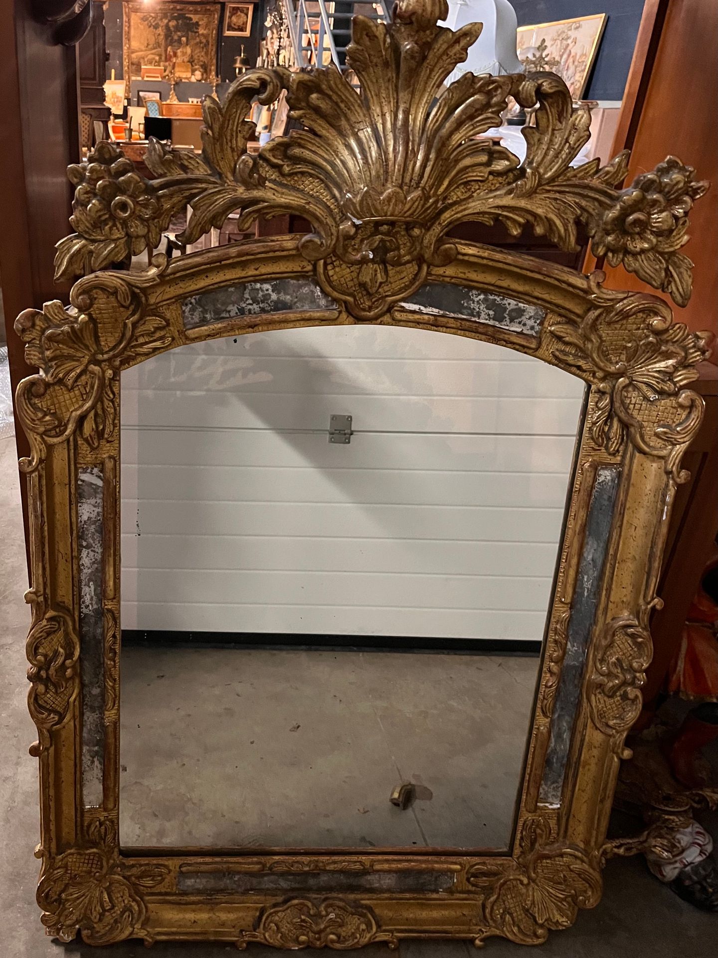 Specchio antico (XIX secolo), in legno intagliato e ricc…