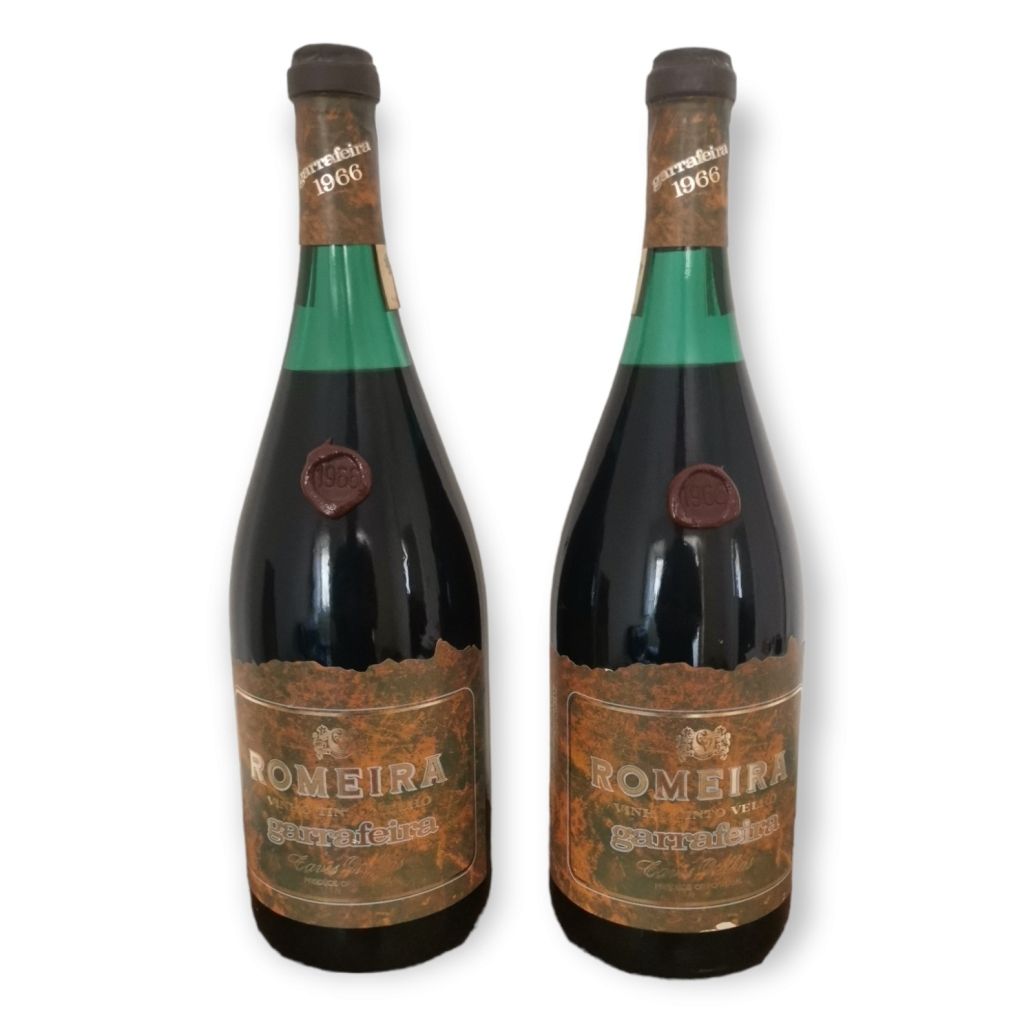 ROMEIRA 1966 MAGNUM (2) ROMEIRA 1966 MAGNUM (2) Dos botellas de vino tinto Romei&hellip;