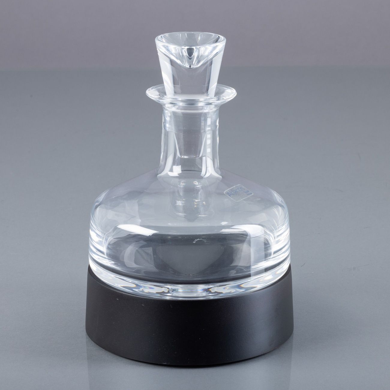 GARRAFA COM BASE 带底座的酒瓶 模制的亚特兰蒂斯水晶。标有方框。_x000D_

总尺寸：23厘米。