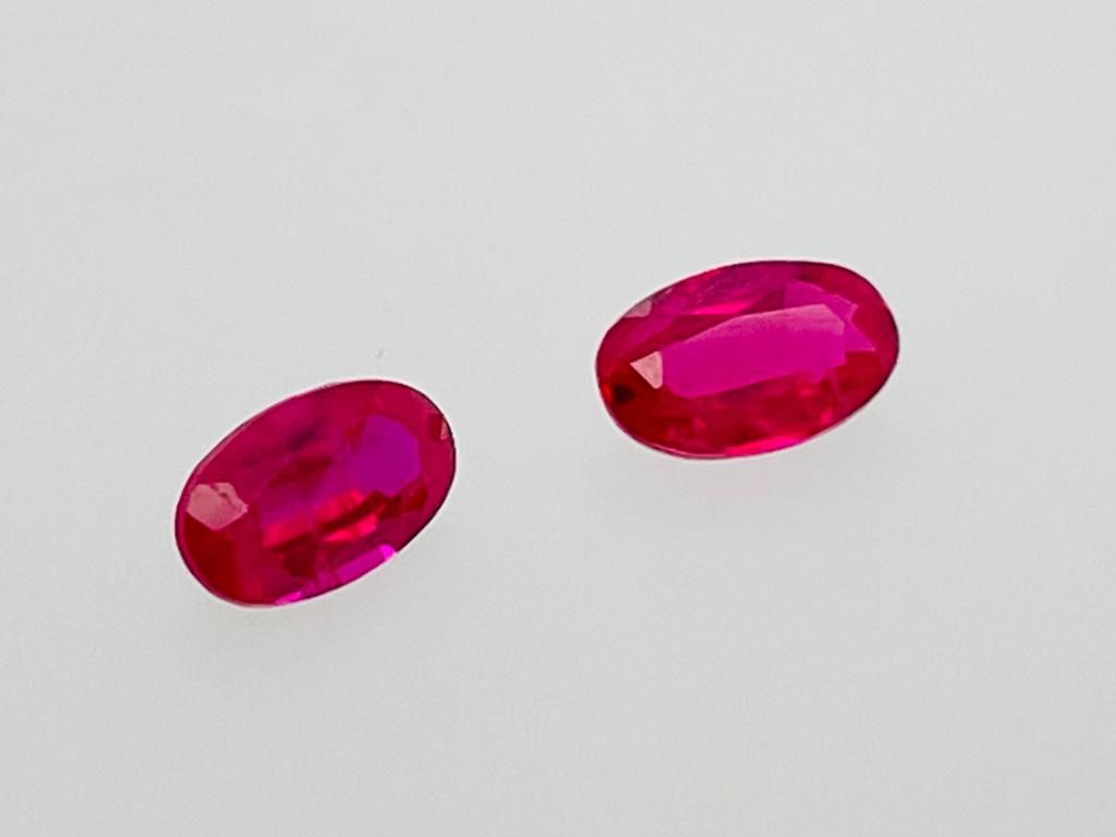 Null 
2 RUBIES 0,63 CT SHAPE OVAL - CERT NONE - PR80304-2