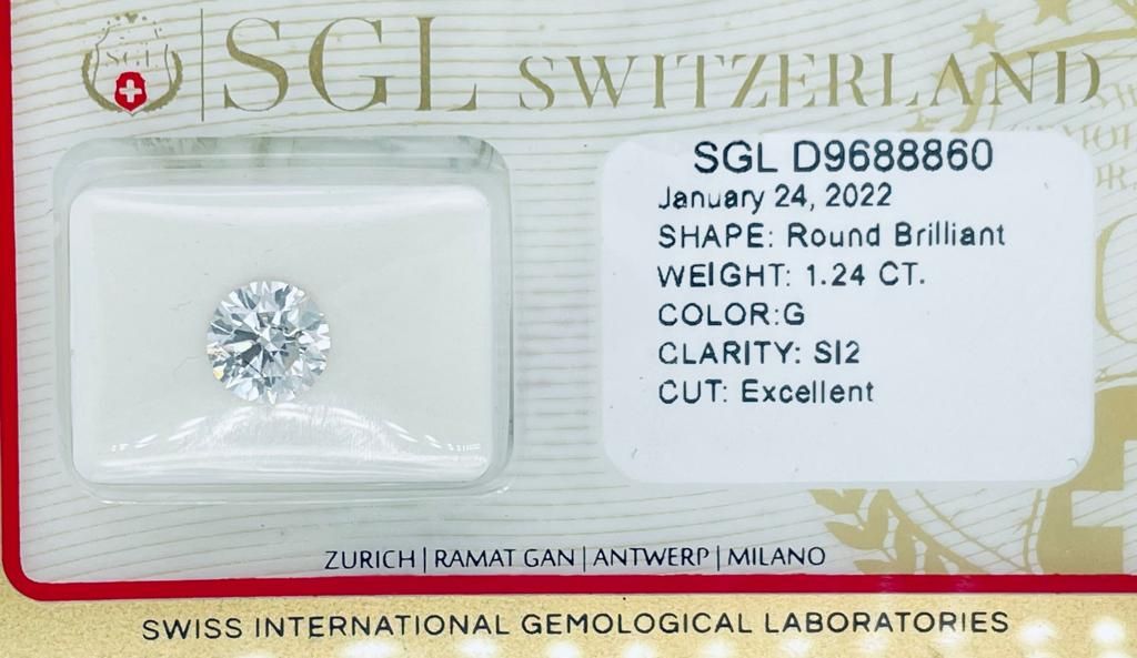 Null 
实验室培育的钻石1.24克拉



闪亮的切割



颜色G



透明度SI2