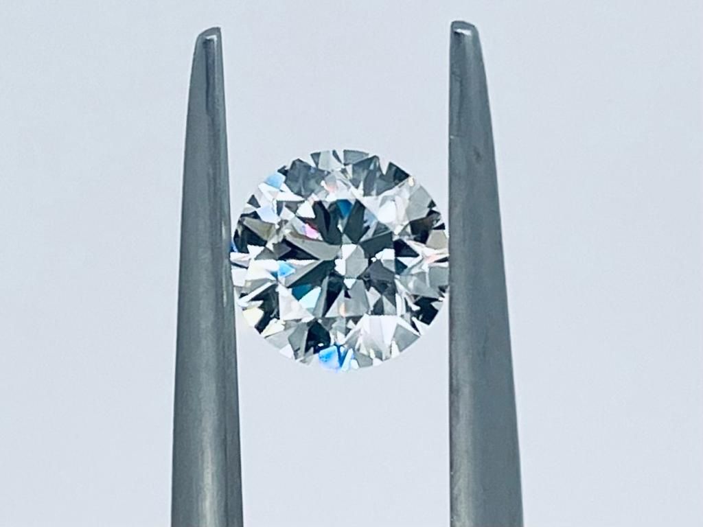 Null 1 DIAMOND 1 CT F - SI1 - SHAPE BRILLANT - CERT GIA - DK20510