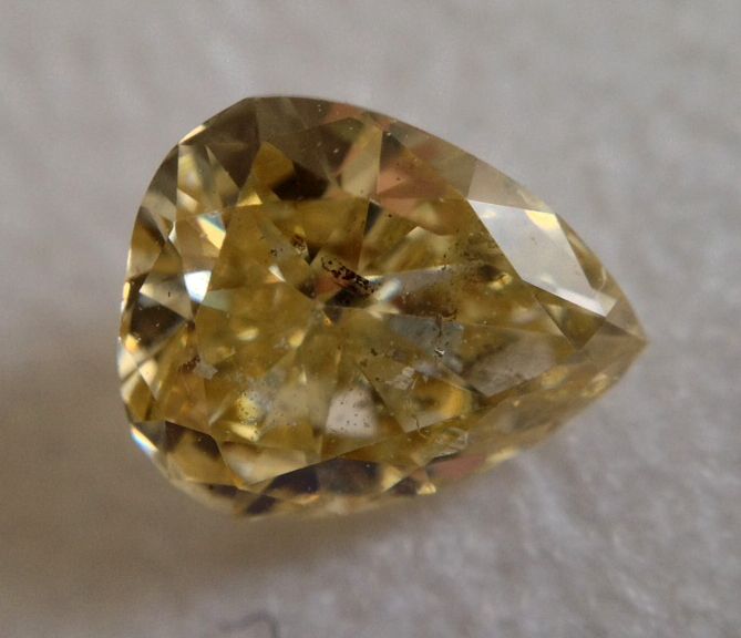 Null 1 DIAMANT 0,44 CT FANCY BROWNISH ISH YELLOW - SI2 - TAILLE POIRE - CERTIFIC&hellip;
