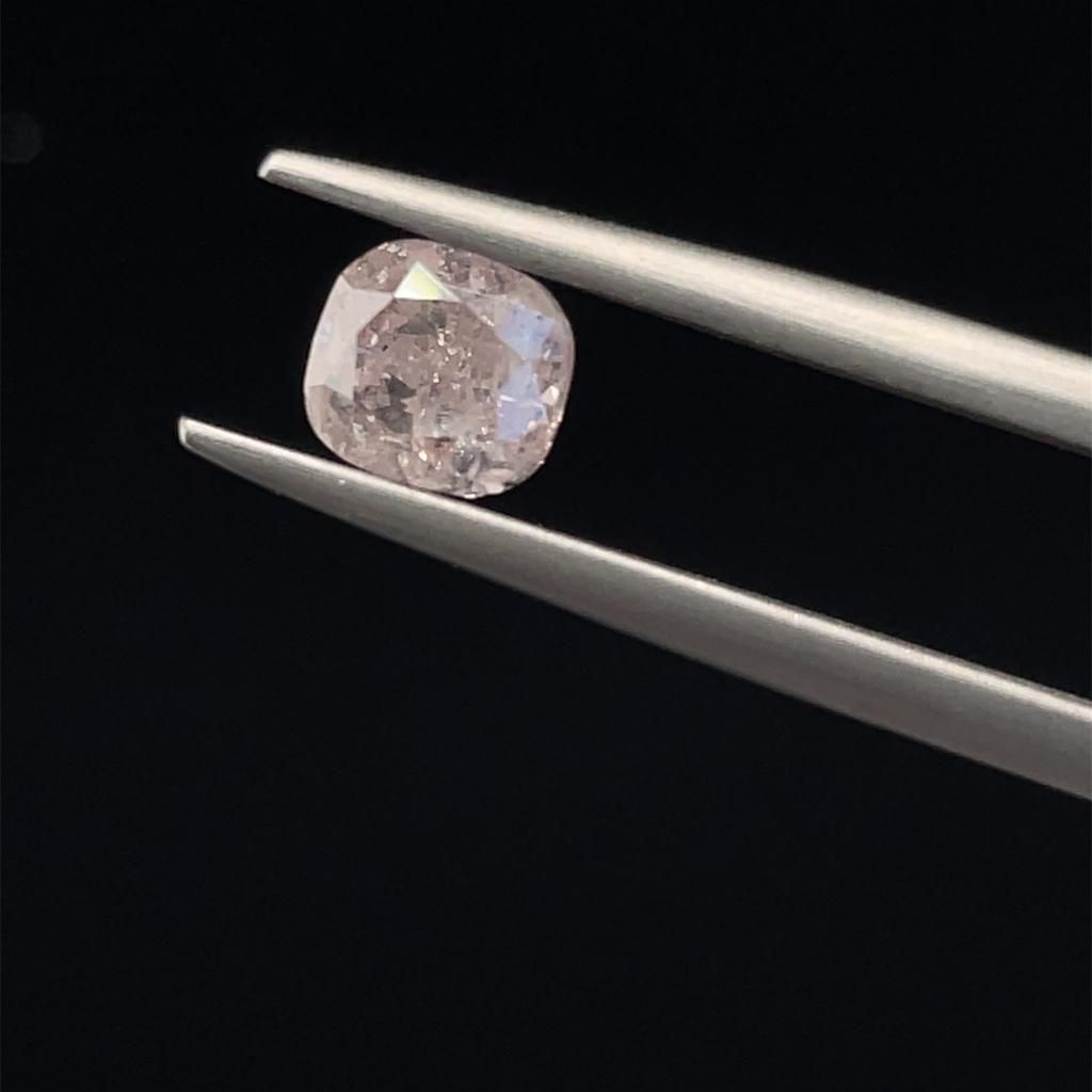 Null 1颗钻石1.01克拉浅粉色花式枕形切割 - GIA证书 - AM20712