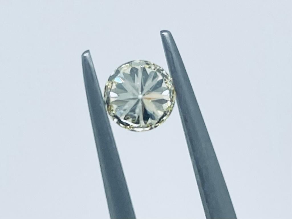 Null 1颗钻石0.5克拉 - si2 - 明亮式切割 - GIA证书 - pt20907