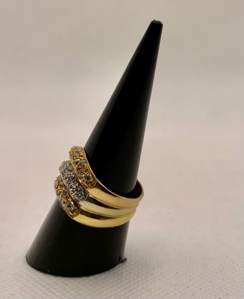 Null 3 18KT GOLD RING WITH CUBIC ZIRCONIA. SIZE 18. 6.1 GR - RM11