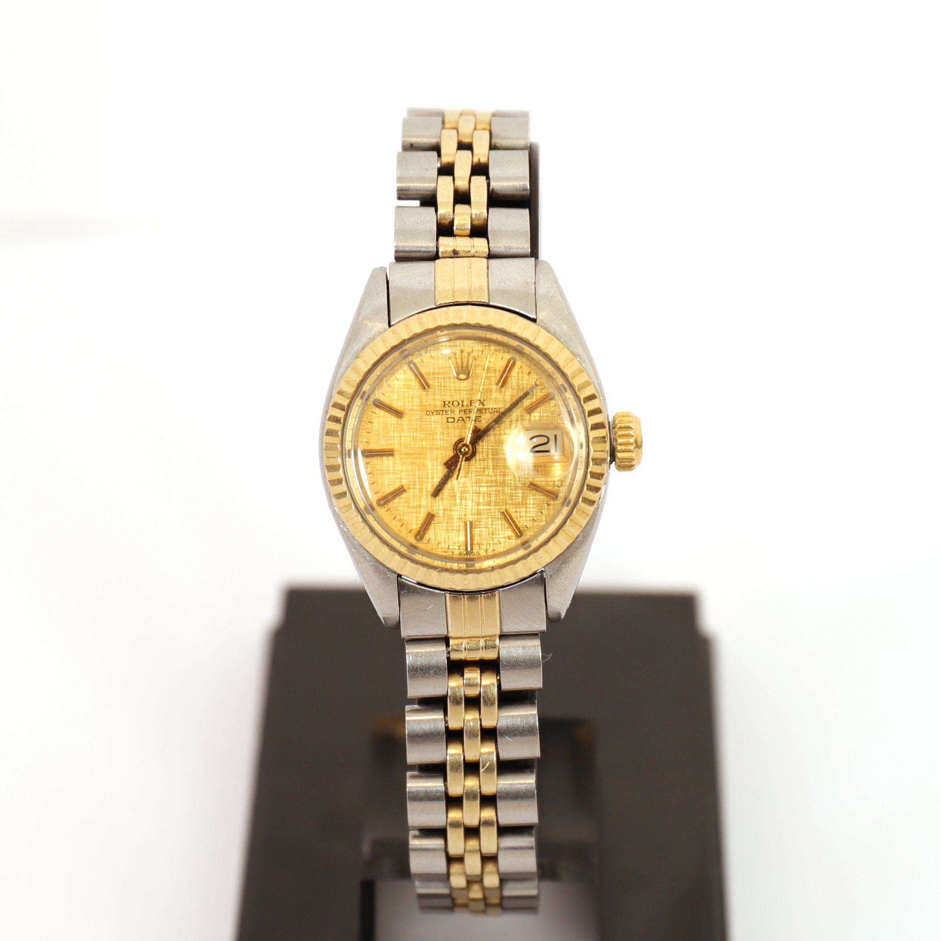 Null ROLEX DATE JUST MONTRE DE DAME

Montre ronde en acier et or jaune 750 milli&hellip;