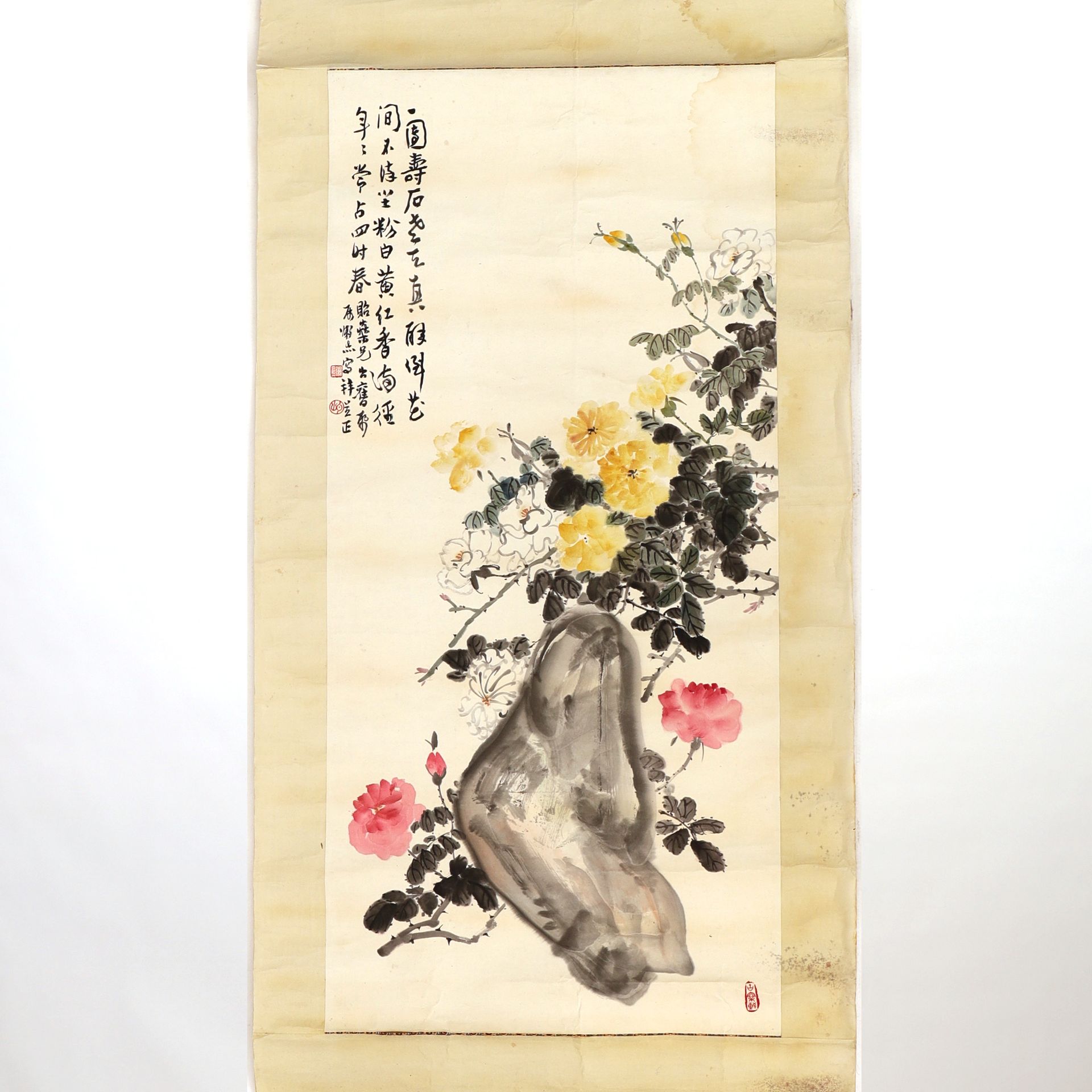 Null INK AND COLOR SCROLL PAINTING ON PAPER

Decorated with various flowers and &hellip;