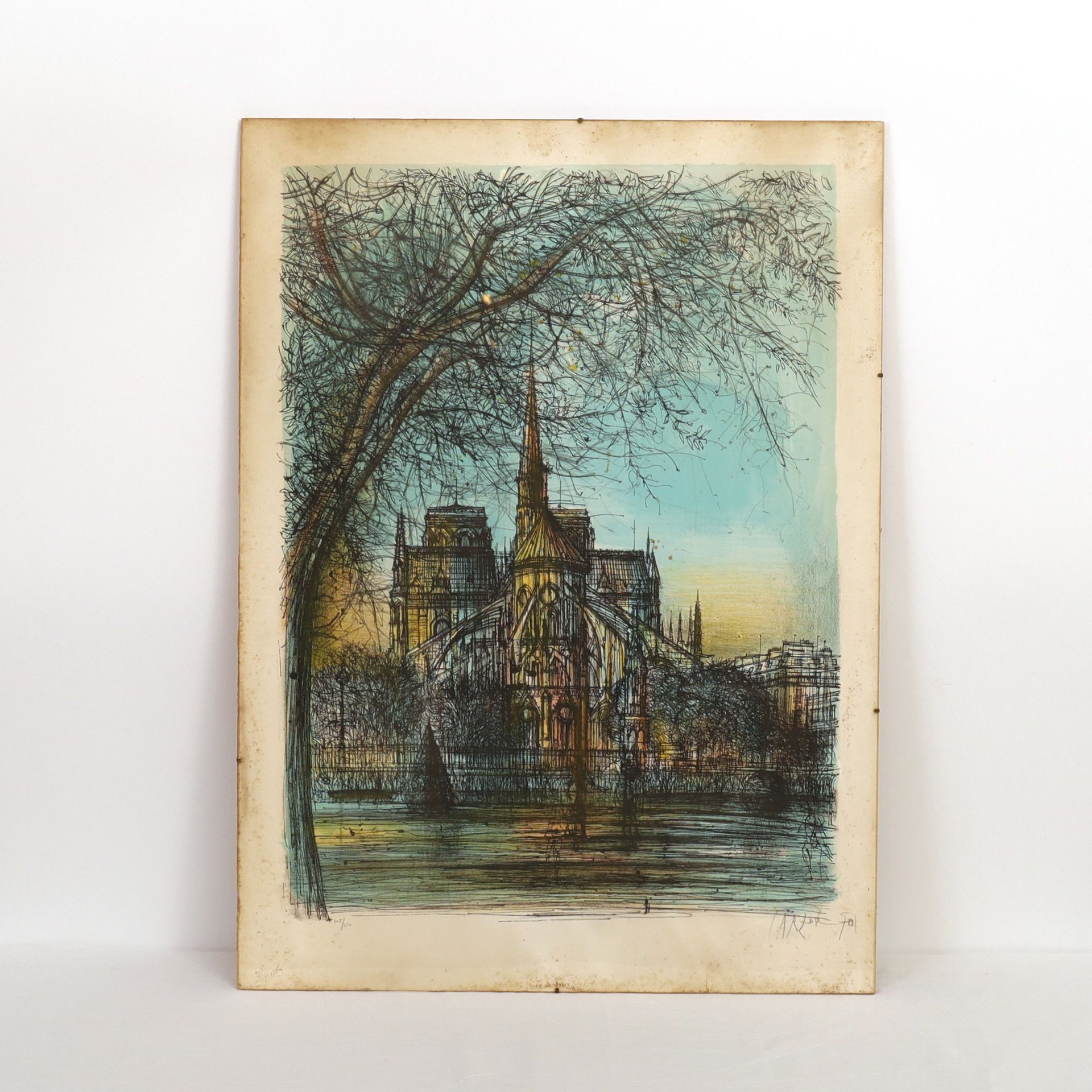 Null LITHOGRAPHY "NOTRE-DAME DE PARIS" by Jean CARZOU (1907-2000)

Signed and da&hellip;