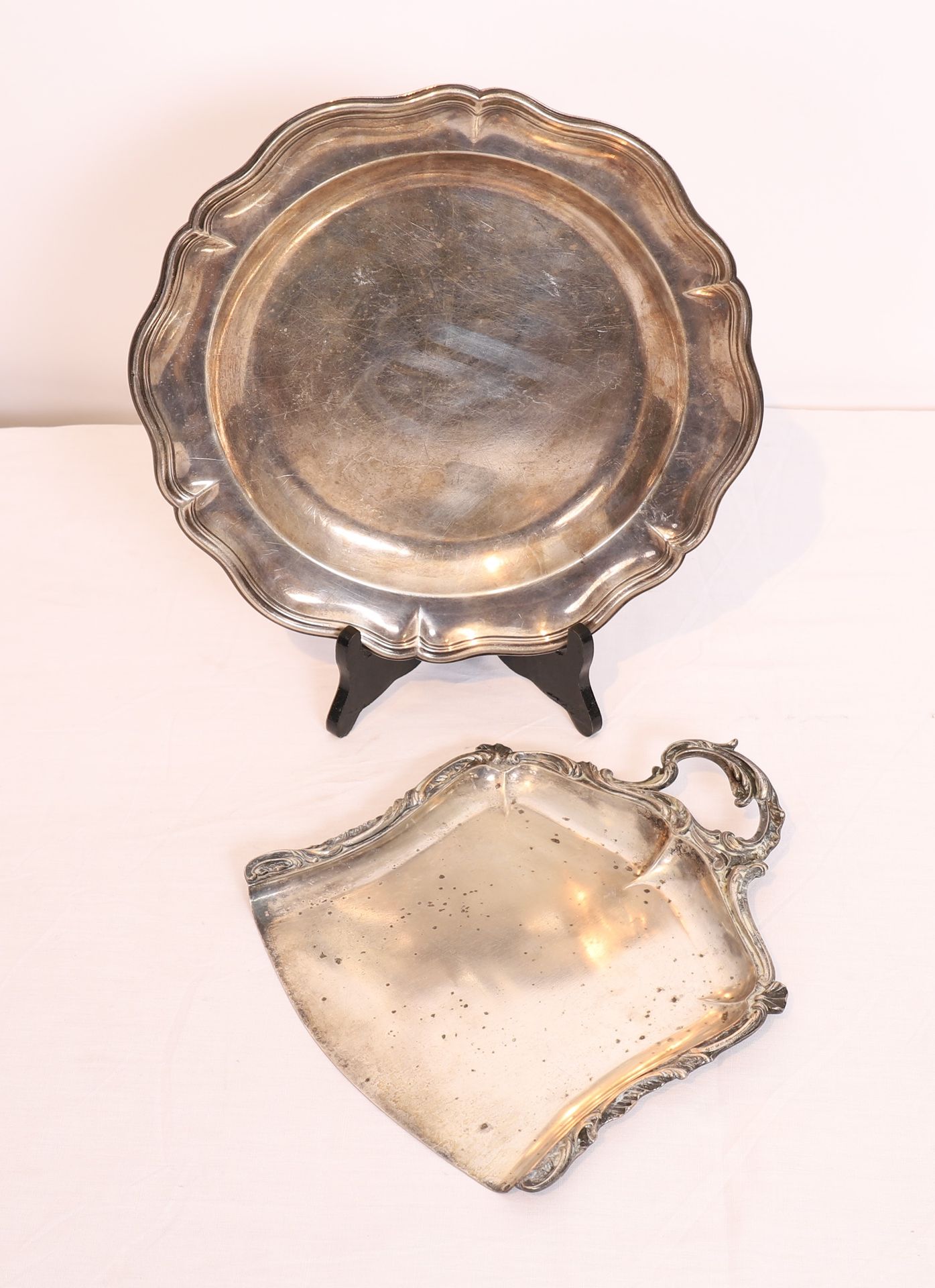 Null NICE SILVER DISH WITH CURVED EDGES

In silver with the mark S

Gross weight&hellip;