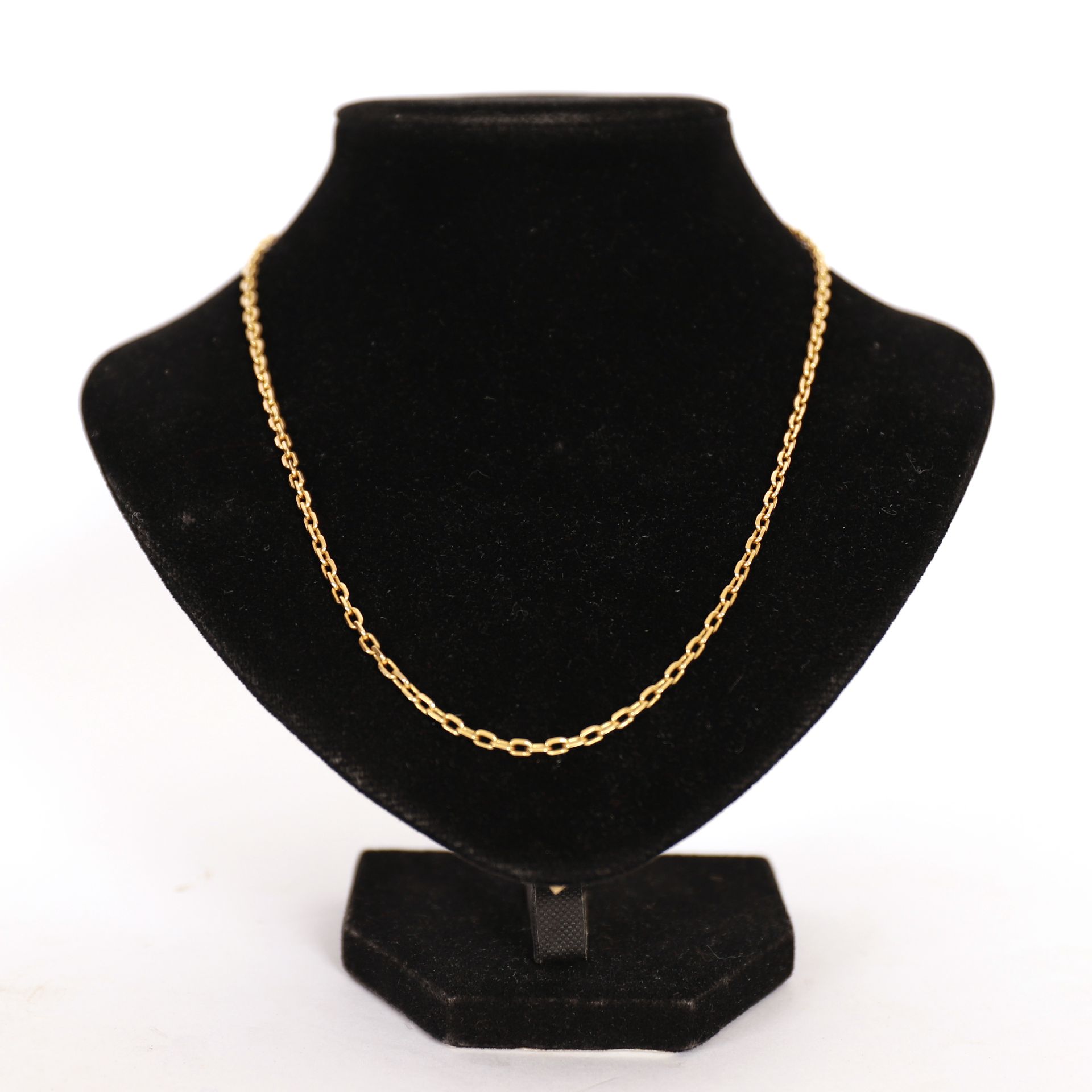 Null GOLD CHAIN WITH FORÇAT LINK 

L : 52 cm

Weight : 15 grs