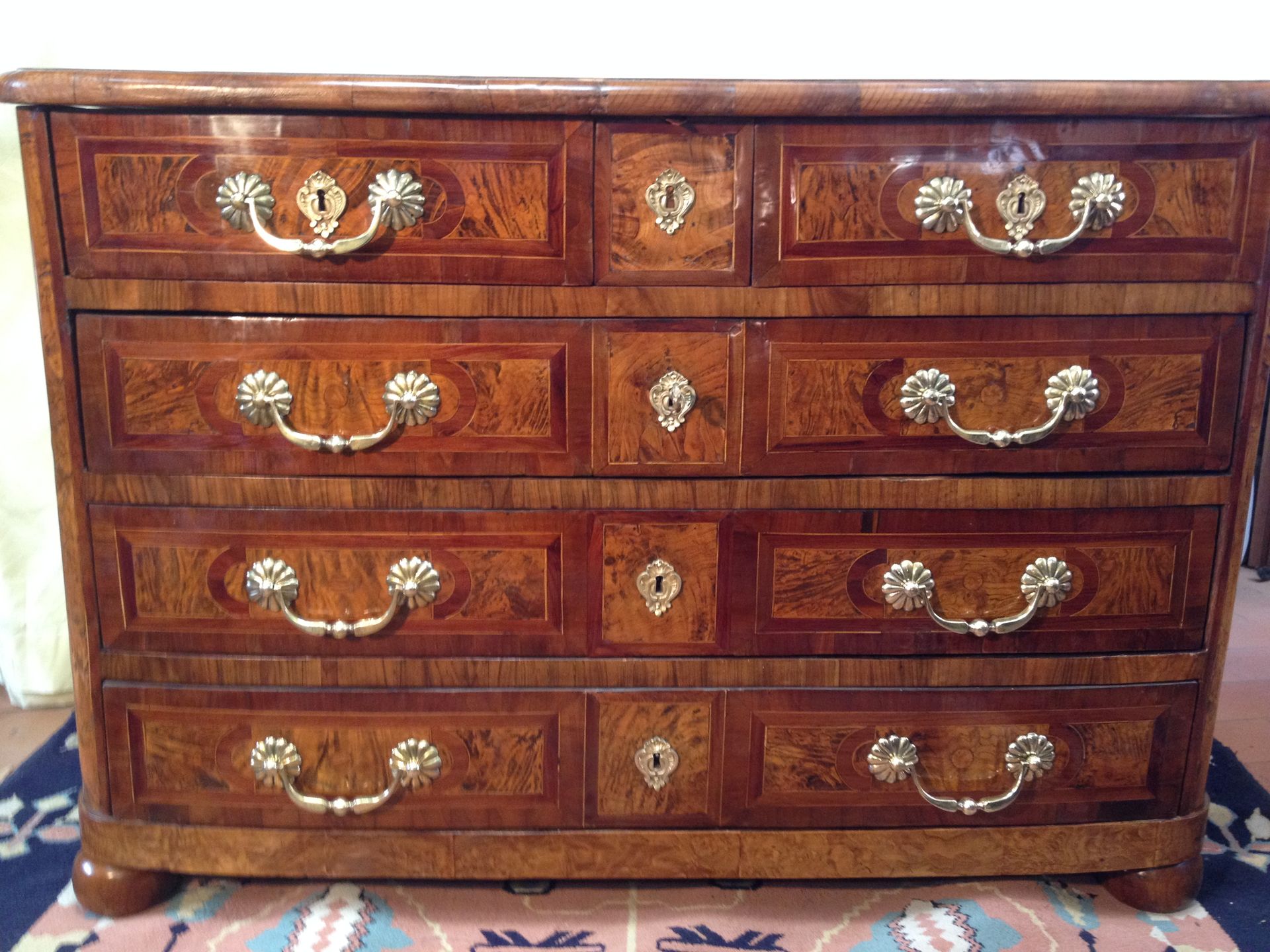 Null RARE COMMODE MARQUETRY GRENOBLOISE LOUIS XIV

In marquetry of native woods:&hellip;