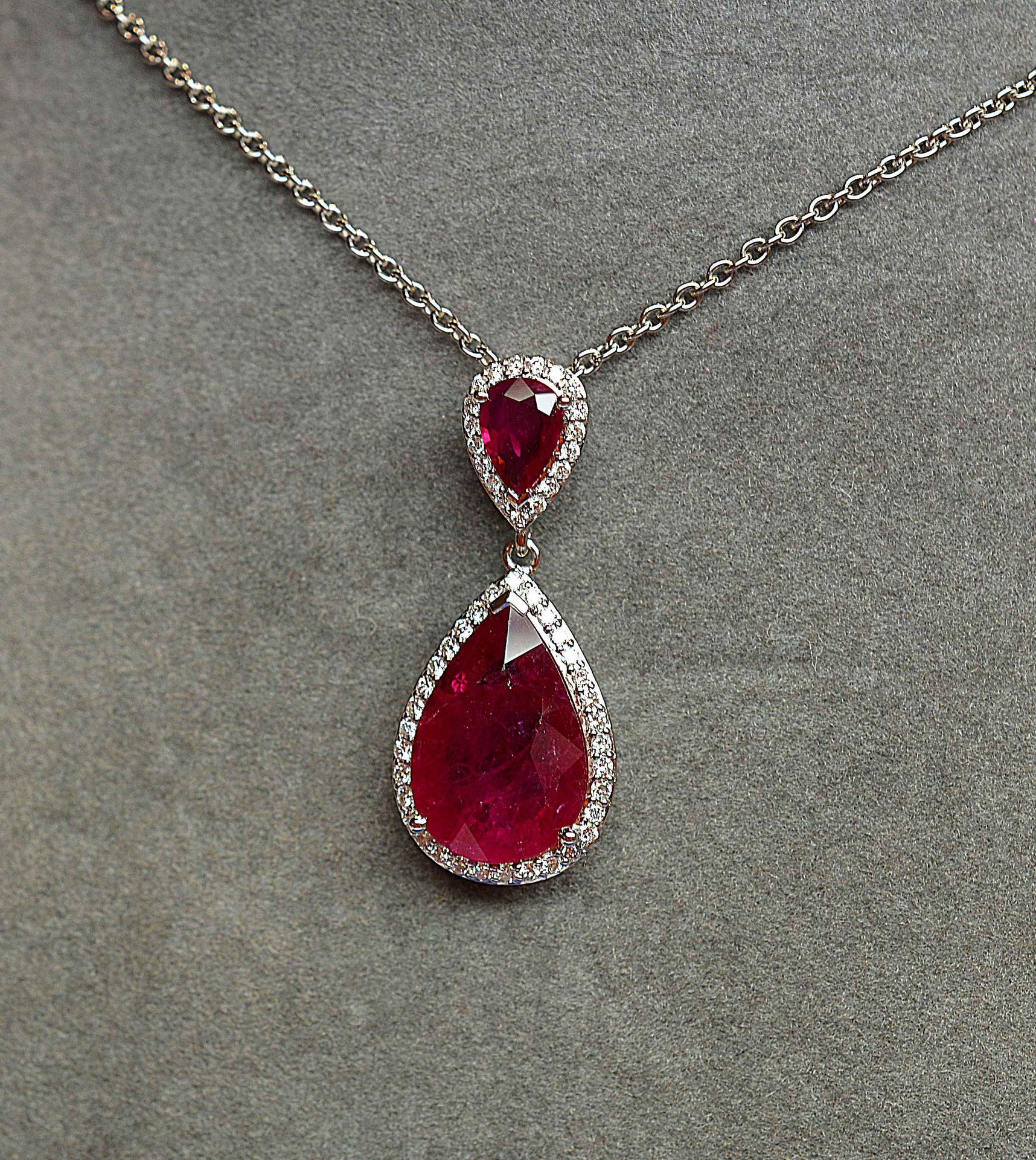 Null Pendant white gold supporting 2 rubies drop NATURAL of very beautiful color&hellip;