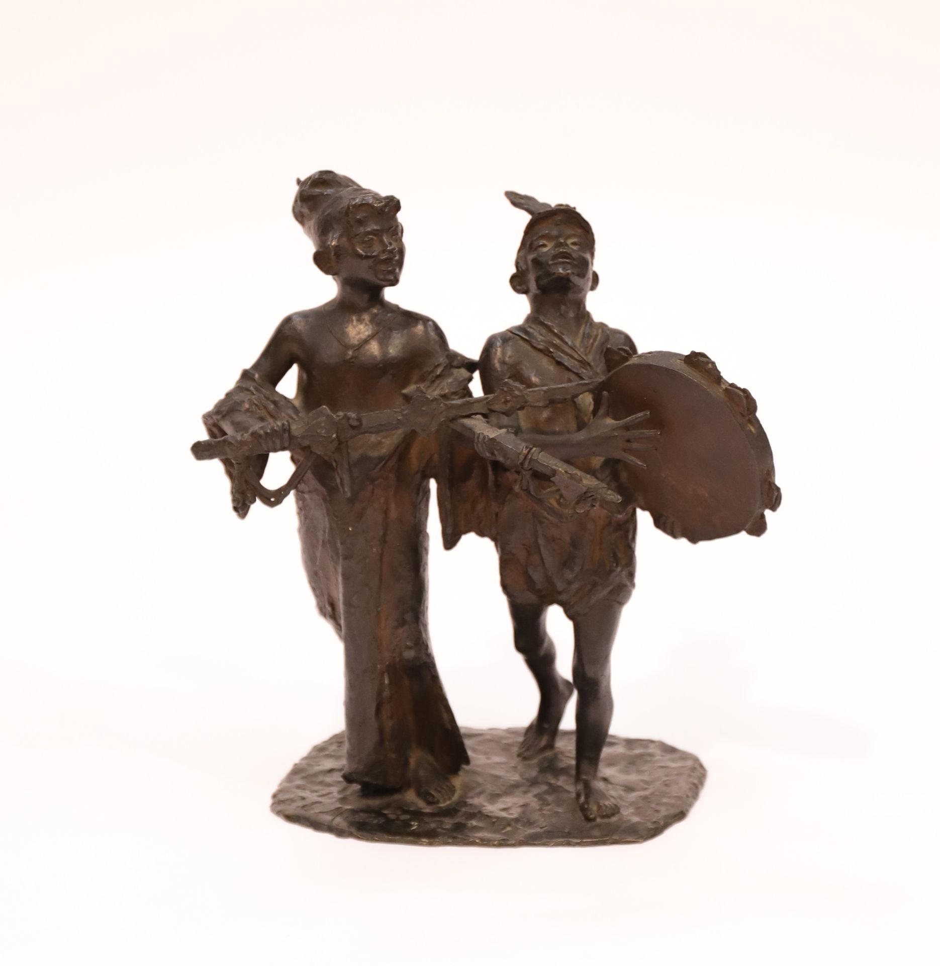 Francisco De Matteis 弗朗西斯科-德-马泰斯(1852-1917)的雕塑《音乐家》(The MUSICIANS)
带有棕色铜锈的青铜器
在阳&hellip;