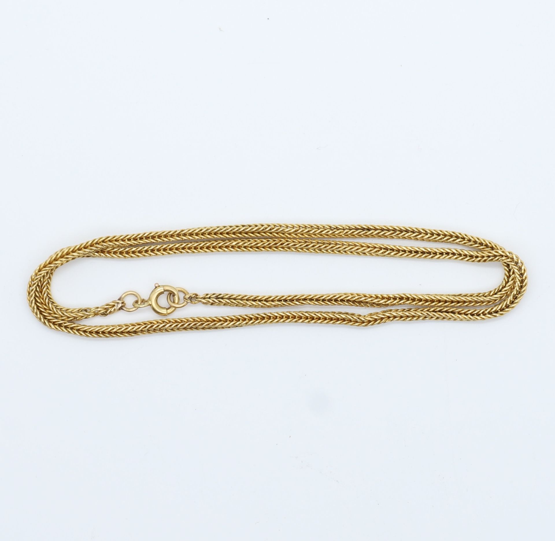 Null YELLOW GOLD CHAIN WITH "CHEVRON" LINKS
Marked with an eagle's head
L : 37 c&hellip;