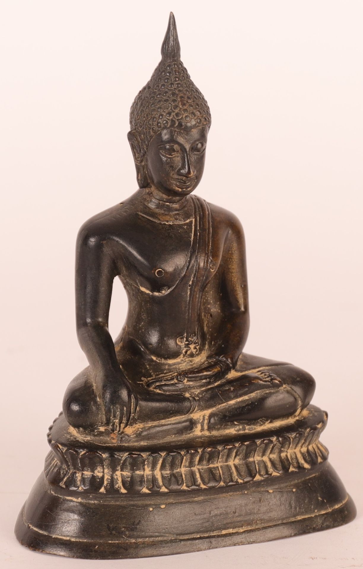 Null SEATED BUDDHA IN BRONZE
Bronze with brown patina
Southeast Asia, old work
H&hellip;