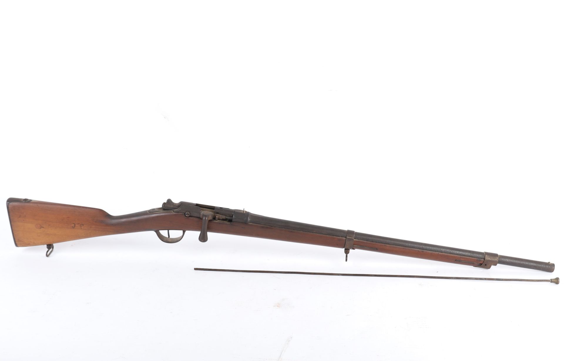 Chassepot 法国
1866-74年的 "草原狩猎者 "M80步枪，T1878
木制枪架，枪盒上标有圣埃蒂安的制造厂、型号和修改，枪管侧面为圆形
带拉杆
&hellip;