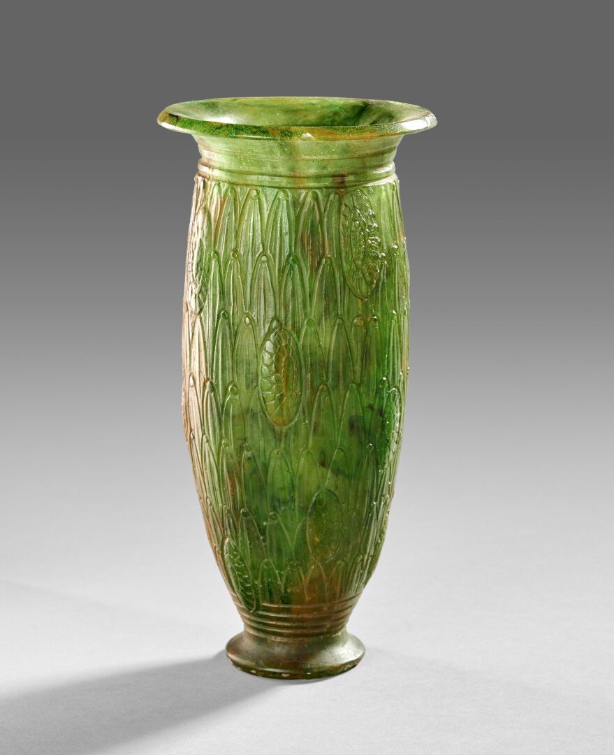 Null François-Emile DECORCHEMONT (1880-1971)

Vase rosaces et feuillages en pâte&hellip;