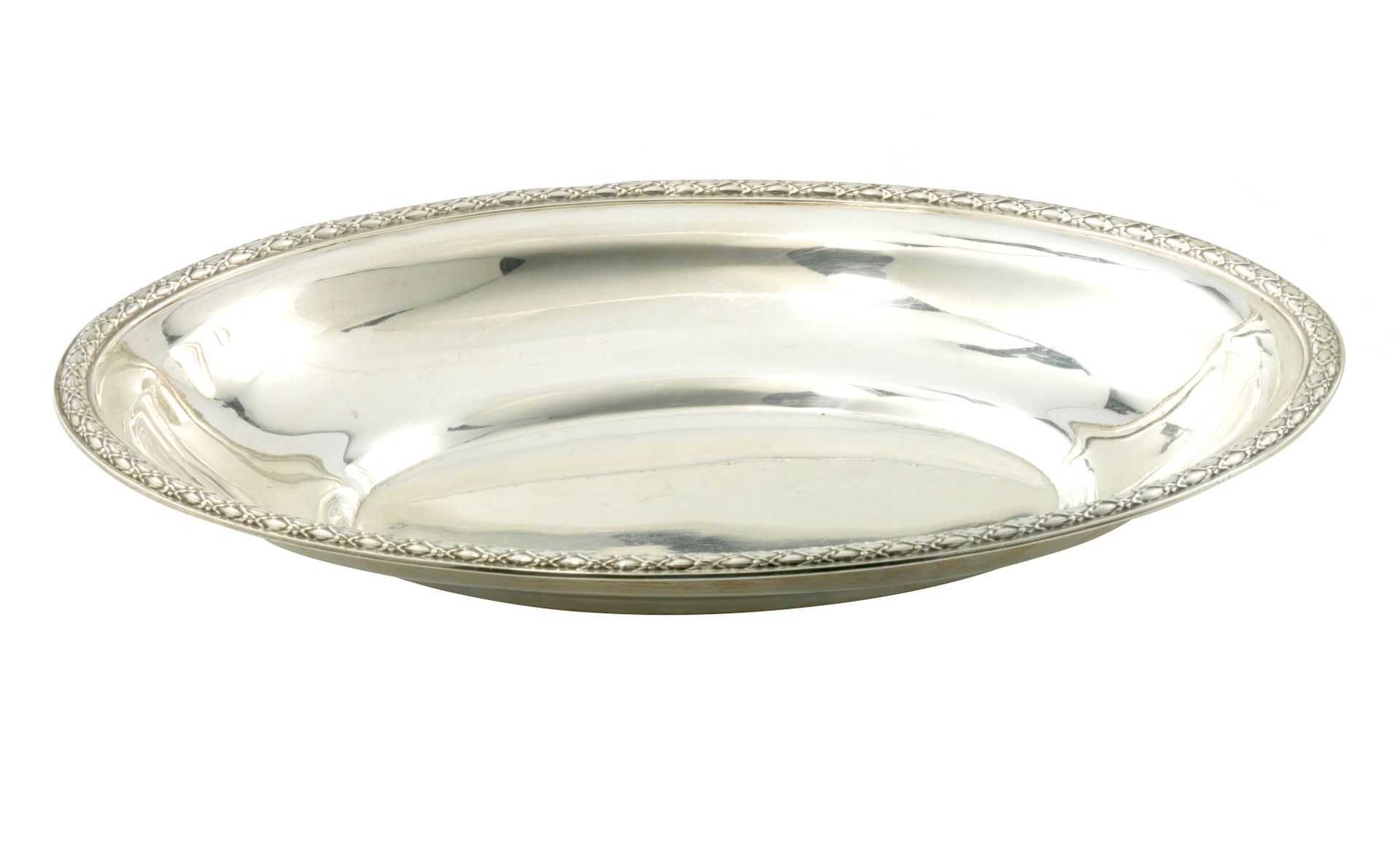 Null TETARD Brothers. Nice set of silver dishes. Pair of round dishes, an oval d&hellip;