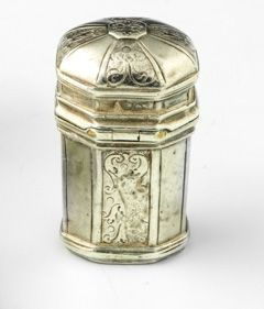 Null Silbernes Reliquienkreuz. 19. Jahrhundert. Schönes Modell eines Reliquienkr&hellip;