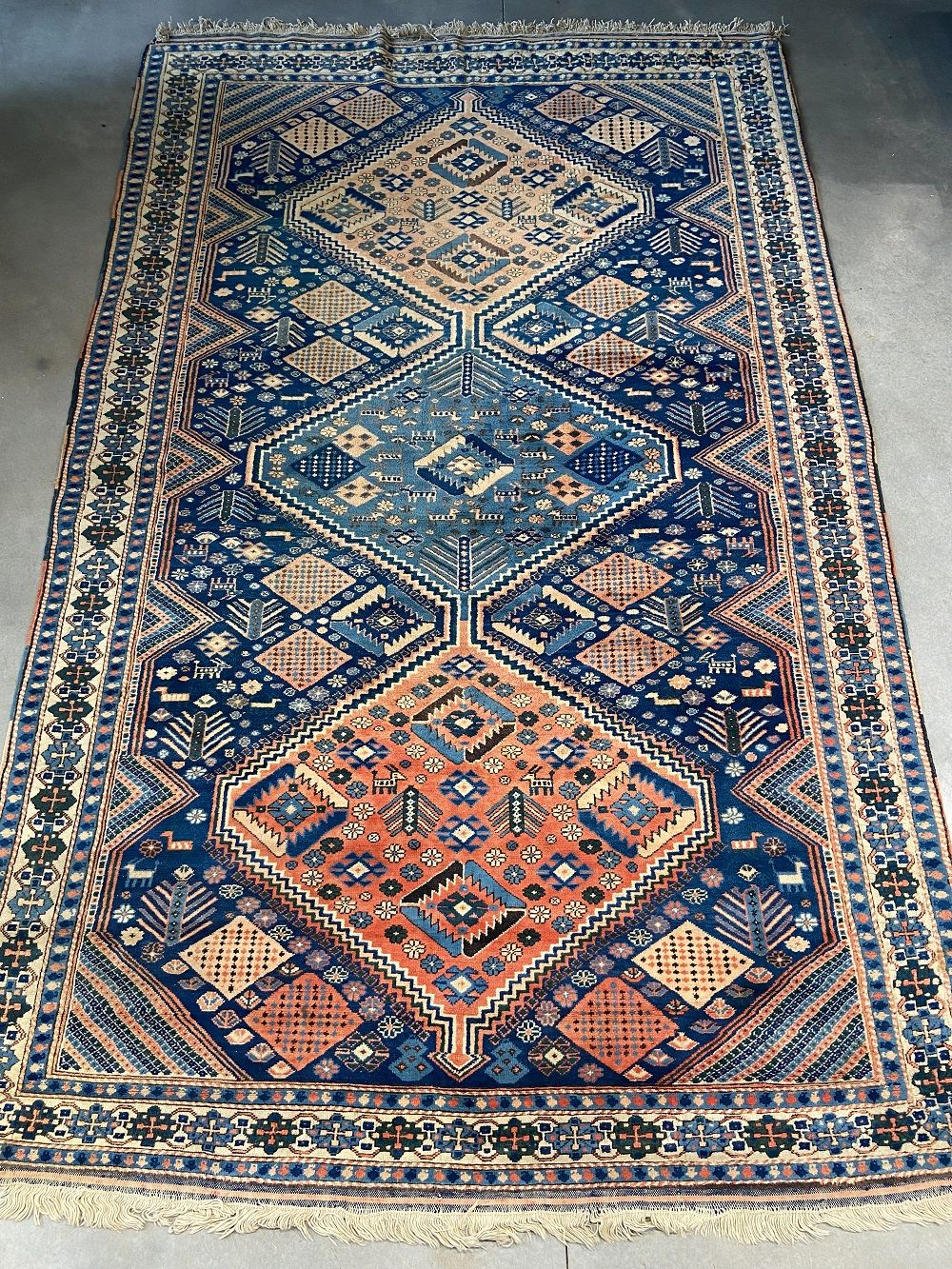 Null Grand tapis kars en laine, Anatolie centrale, Turquie, vers 1980. Velours e&hellip;