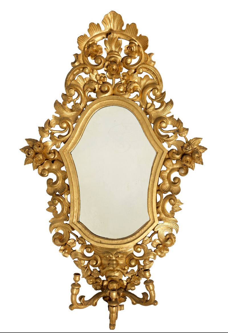 Null Paire de miroirs en bois doré. Italie XVIIIe siècle et XIXe siècle. De form&hellip;