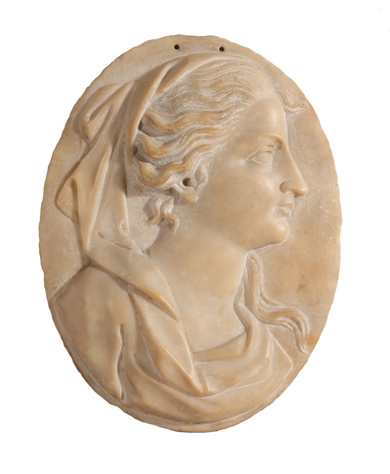 Null École Italienne vers 1700 Portrait de vestale en buste Bas-relief de marbre&hellip;