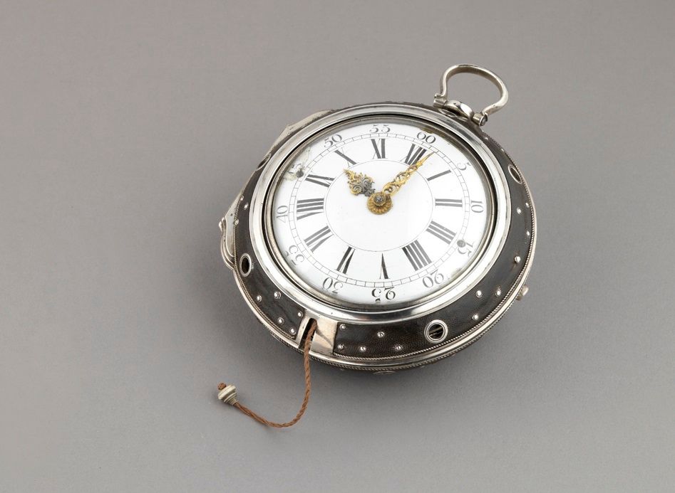 Null A double cased travelling clock-watch, silver case watch, signed Franc Anto&hellip;