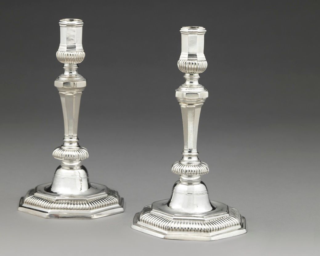 Null A pair of silver candlesticks. Paris 1720-1721