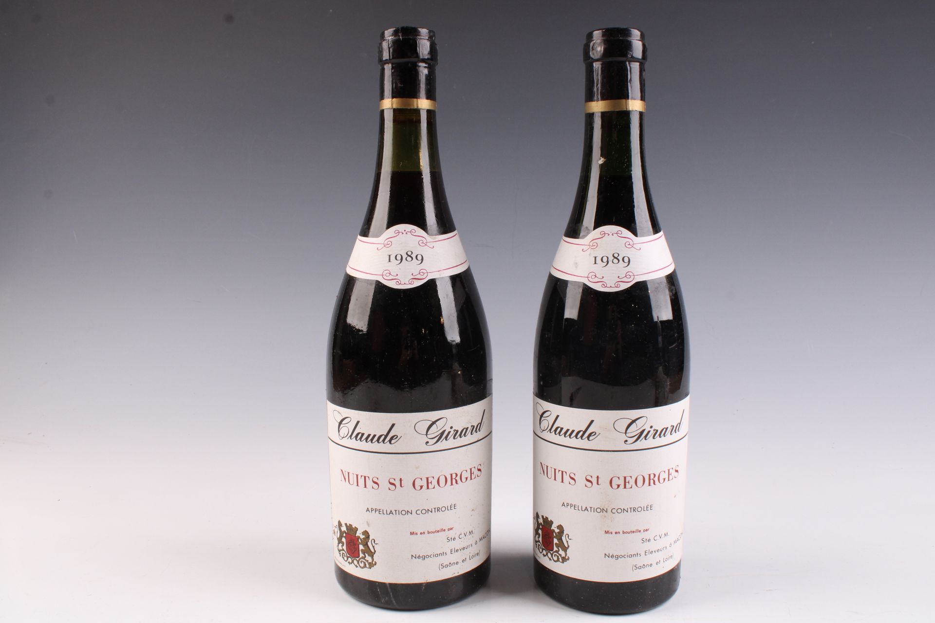 Null 2 bottles Nuits Saint-Georges 1989 Claude Girard