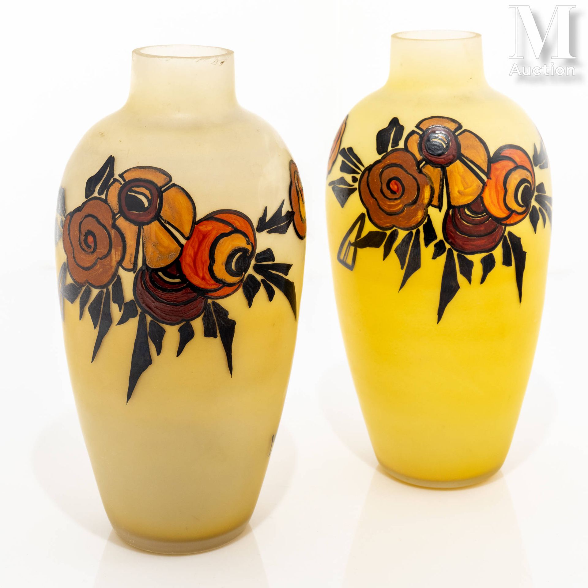 LEGRAS Coppia di vasi a balaustro Art Déco

in vetro soffiato con decorazione fl&hellip;