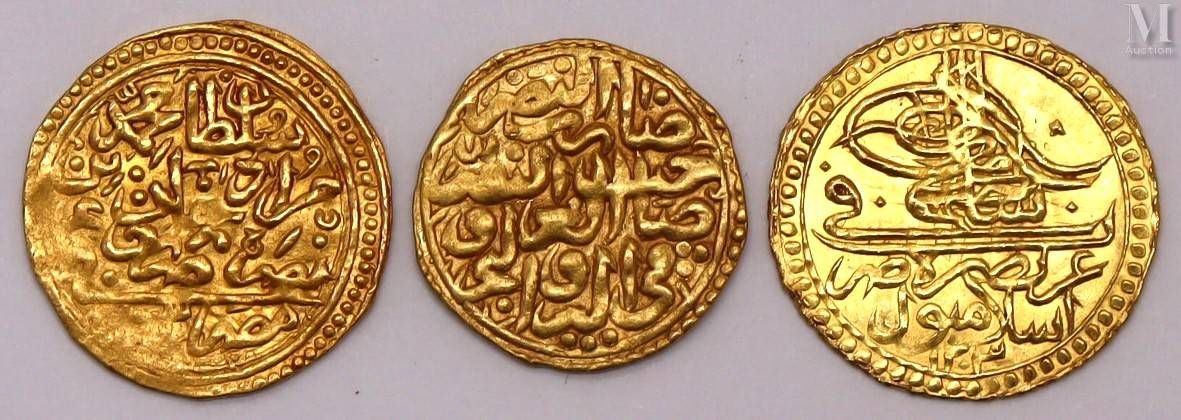 Moyen-Orient - Lotto di tre monete d'oro comprendente: 
-Uno zeri 
-Due 1 sultan&hellip;