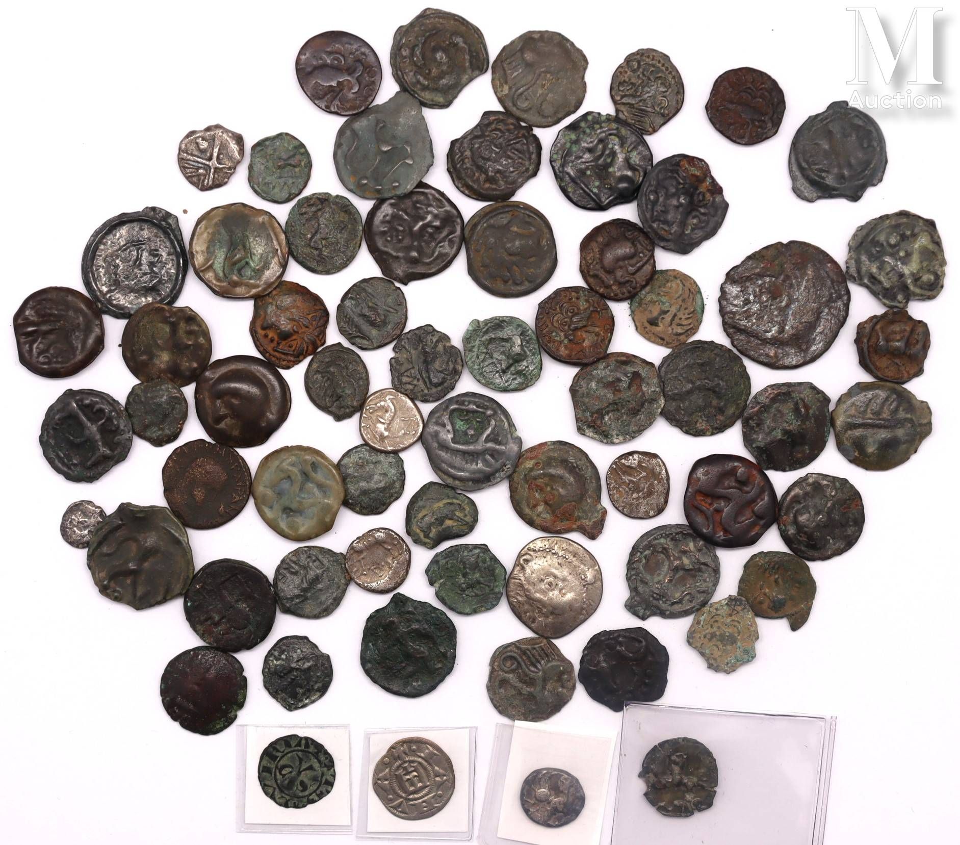 Gaule - Divers Large lot of Gallic coins including many potins and bronzes from &hellip;