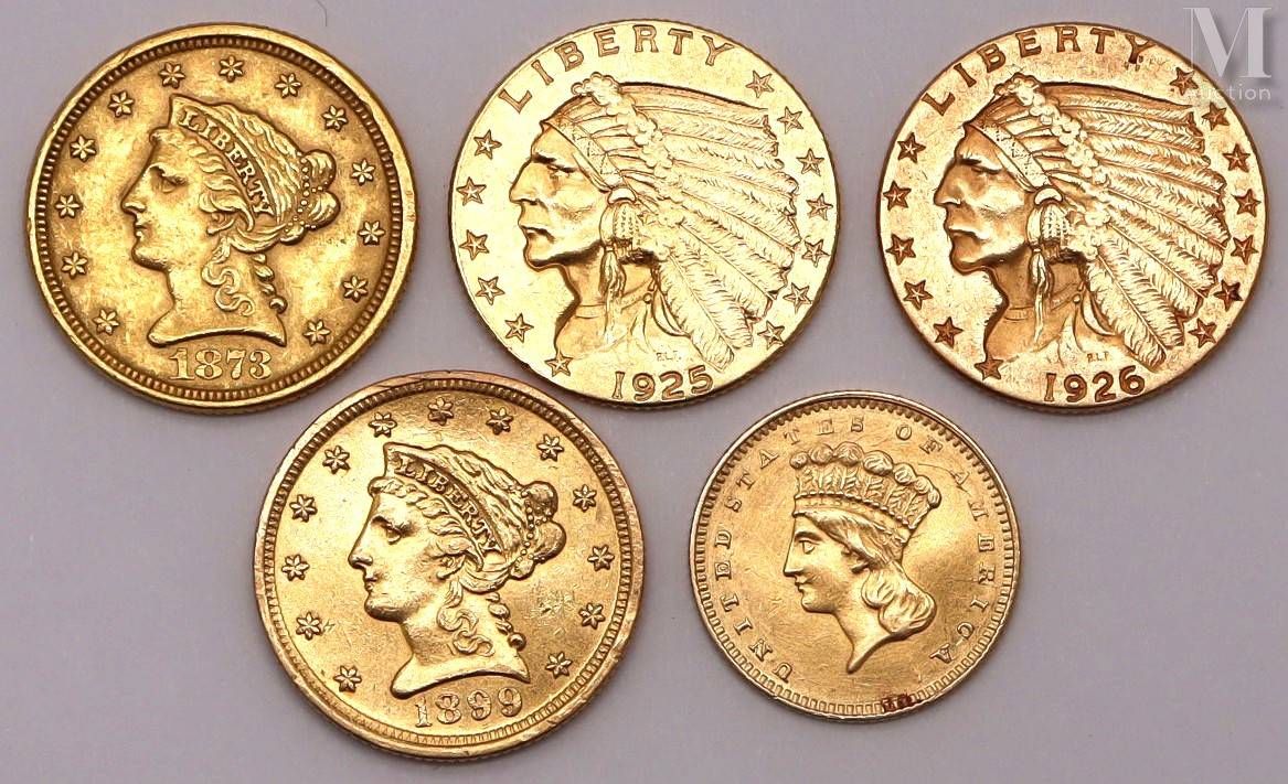 Etats-Unis - Lot de cinq monnaies en or comprenant : 
-Une 2 1/2 dollar 1899
-Un&hellip;