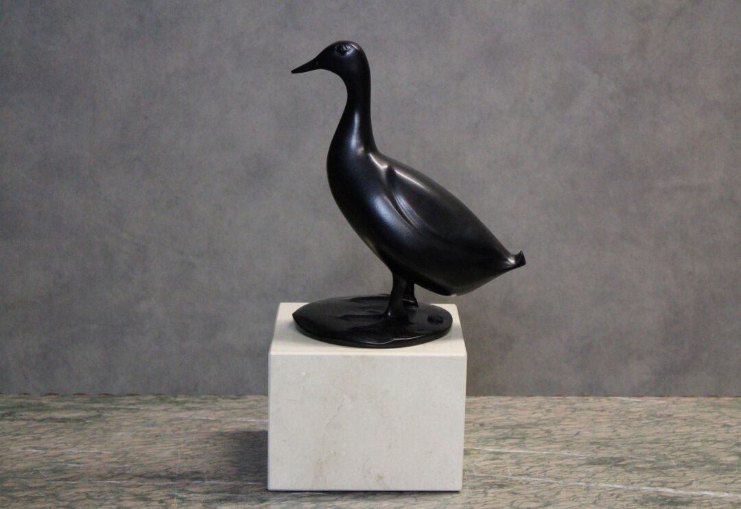 Null François POMPON (1855-1933) (nach)
Ente. Bronzeabguss mit schwarzer Patina,&hellip;