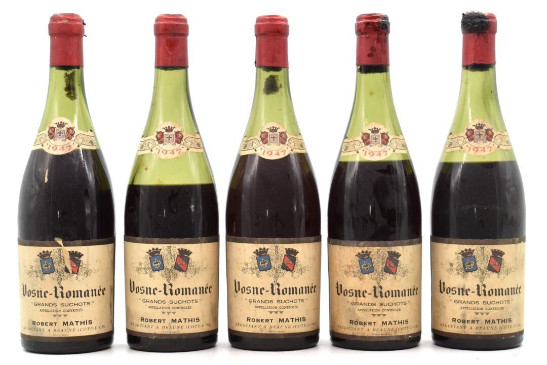 Null 5 bottles of VOSNE-ROMANEE "Grands Suchots" 1947 Robert Mathis. 
Faded and &hellip;