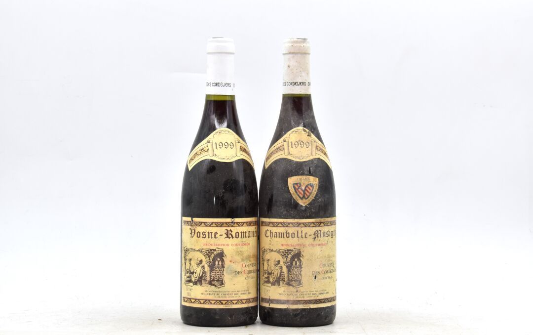 Réunion de 2 bouteilles de Bourgogne comprenant : -1瓶Vosne-Romanée 1999。酒窖与Corde&hellip;
