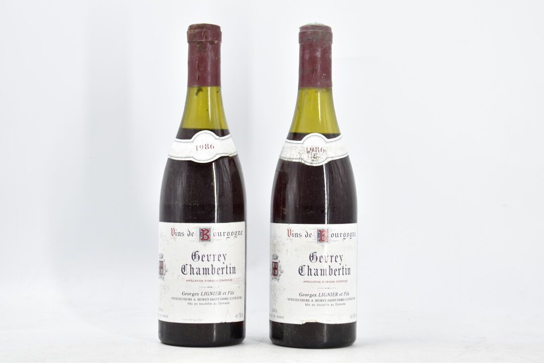 Null 2 bouteilles de GEVREY CHAMBERTIN, 1986, GEORGES LIGNIER et FILS. 
Étiquett&hellip;