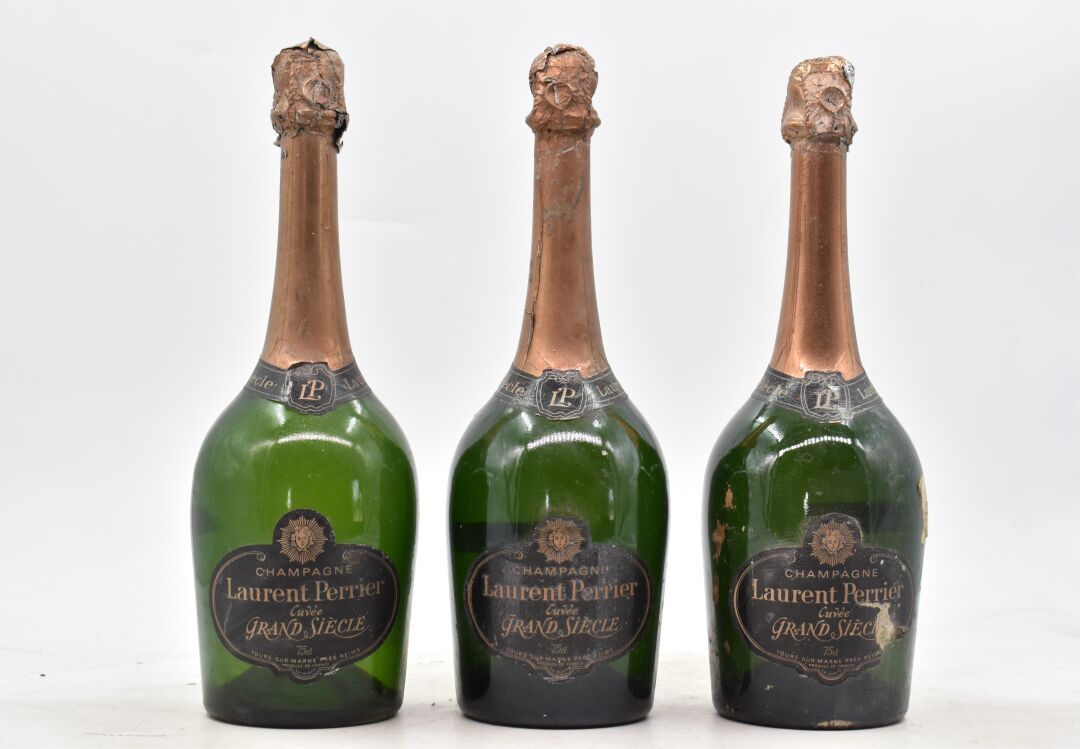 Null 3 bouteilles de champagne Laurent PERRIER. Cuvée Grand siècle. 
Étiquettes &hellip;